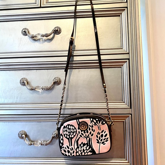 Anne Klein pink and black floral shoulder bag - Picture 5 of 5